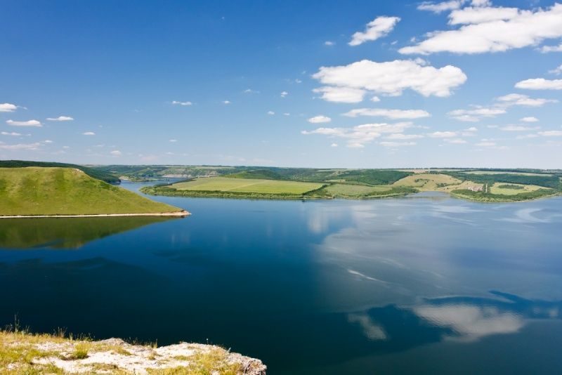 Бакота: історія, виноградники, цілющі джерела та монастир