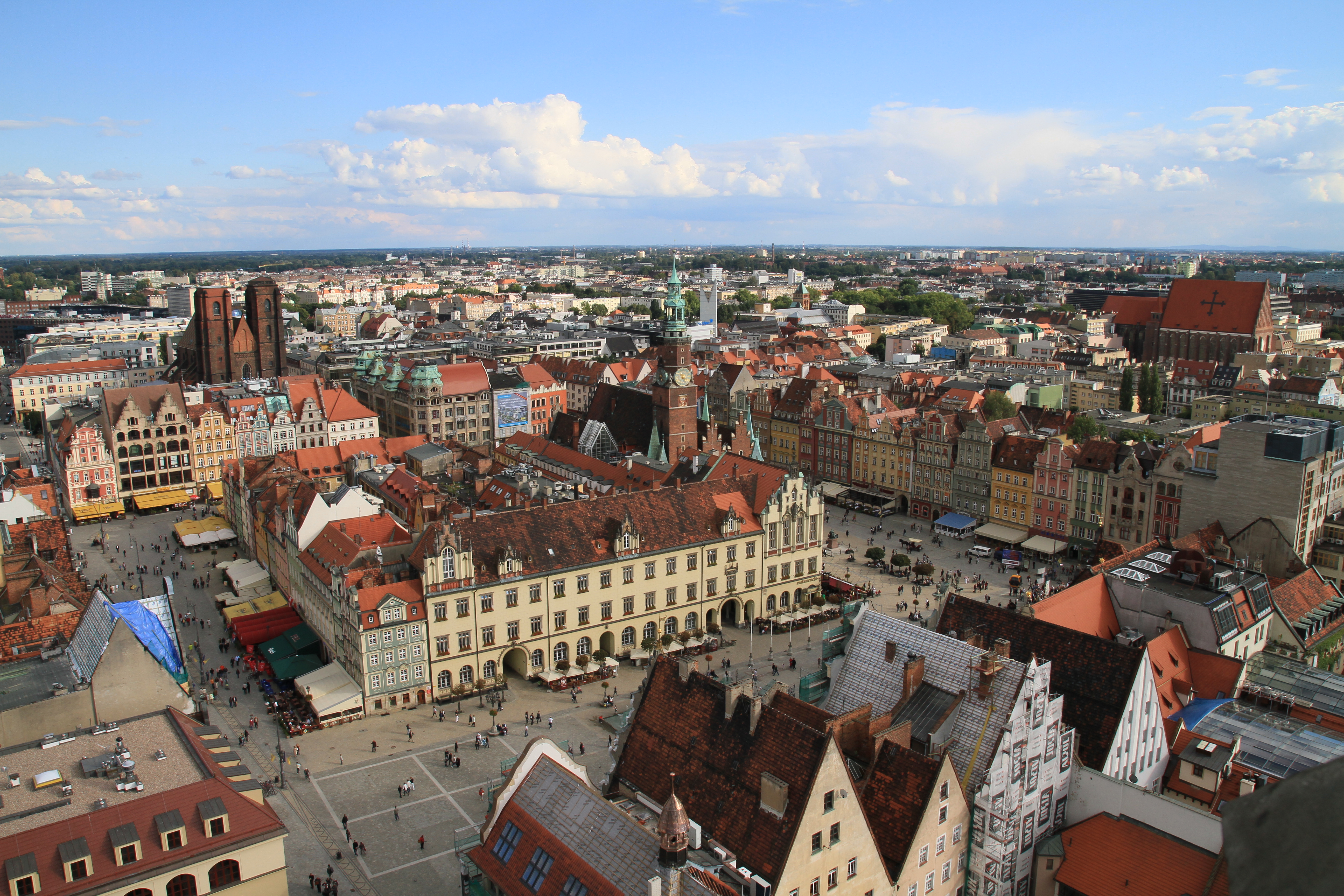 Rynek_Wroclaw_Summer_2010