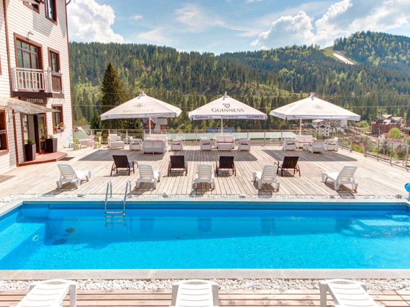 Hotels with pool in Carpathians