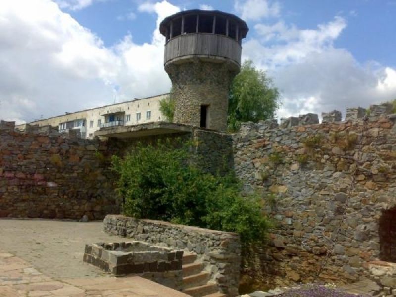 Руины крепости Звягель