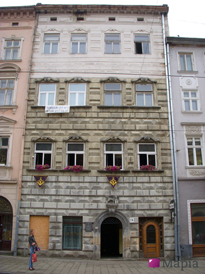  '