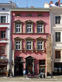 '  ('  )