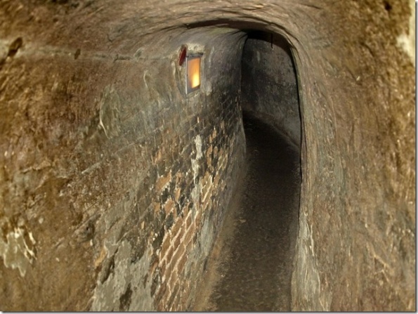Антониева пещера