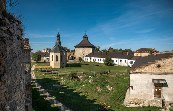 Меджибожский замок