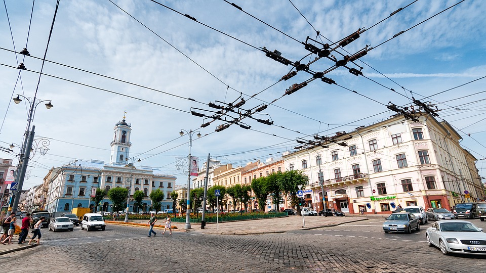 chernivtsi-2456280_960_720