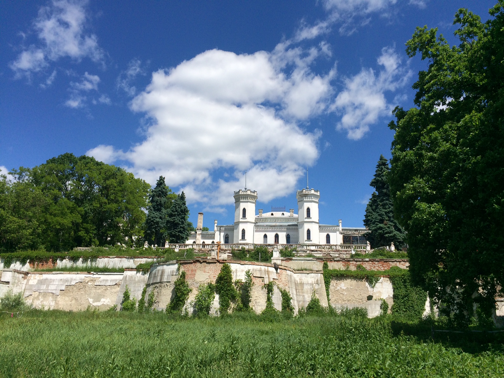 Шаровкский дворец