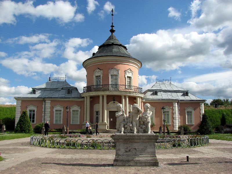 Китайський палац, Золочівський замок