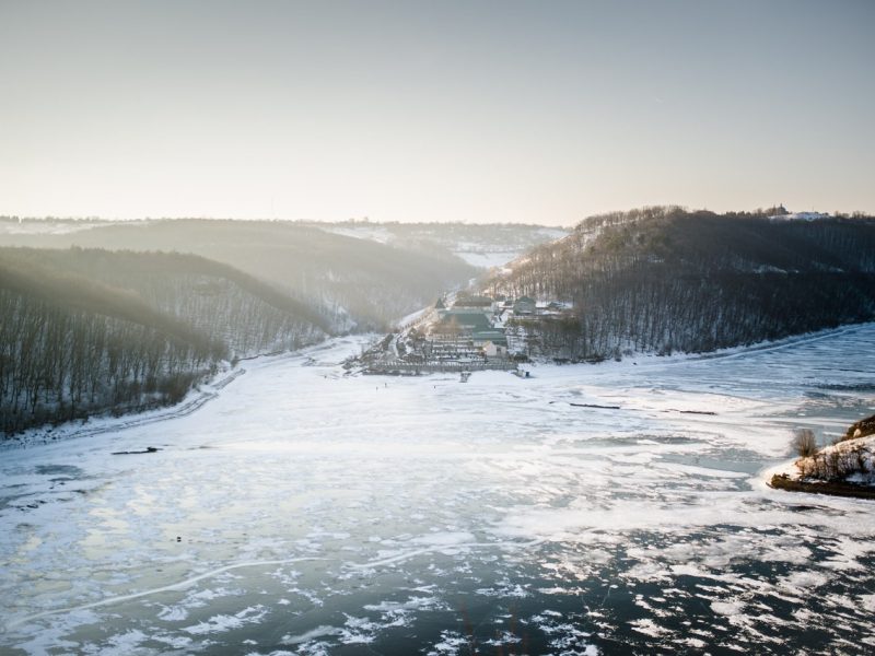 5 дивовижних ідей для подорожей Україною